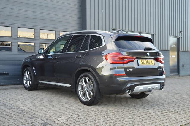 BMW X3 xDrive20i High Executive | PANO | TREKHAAK | LED | DAB | HIFI | CARPLAY |