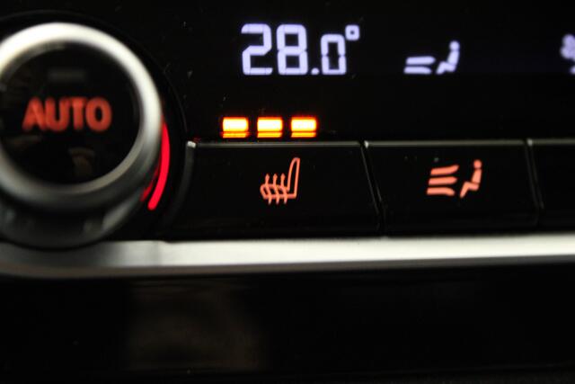 BMW X3 xDrive30i High Executive |Stoelverwarming|Trekhaak|