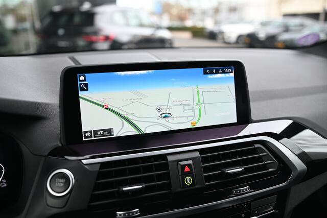 BMW X3 xDrive30e High Executive xLine Automaat / Trekhaak / Sportstoelen / Adaptieve LED / Achteruitrijcamera / Live Cockpit Professional / Stoelverwarming