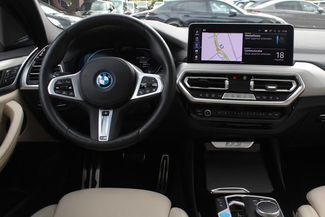 BMW X3 iX3 High Executive 80 kWh / Trekhaak / Panoramadak / 360Camera / Head-up / Laser LED / Harman Kardon / ACC / Keyless / Dodehoek / DAB