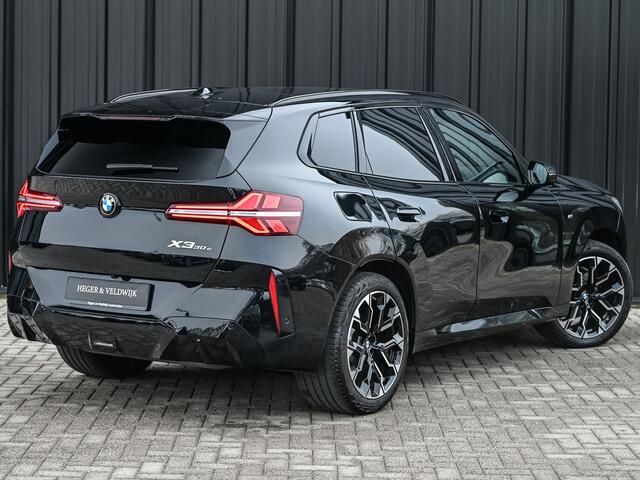 BMW X3 30e xDrive · M-Sport · Panorama dak · Sport stoelen · Driving Assistant Plus · Dab+ · Harman/Kardon · Adaptive Led · Head-Up · 360 Camera · Comfort Access · Ambiance Interieur · Iconic Glow