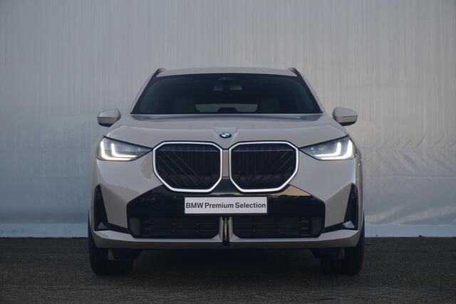BMW X3 xDrive30e M Sportpakket 20'' / Stoelventilatie / Harman Kardon / Comfort Access