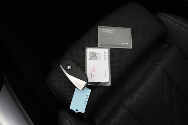 BMW X3 30e xDrive | M Sportpakket Pro | Panoramadak | Stoelventilatie | Driving Assistant Plus | Harman Kardon | Trekhaak |