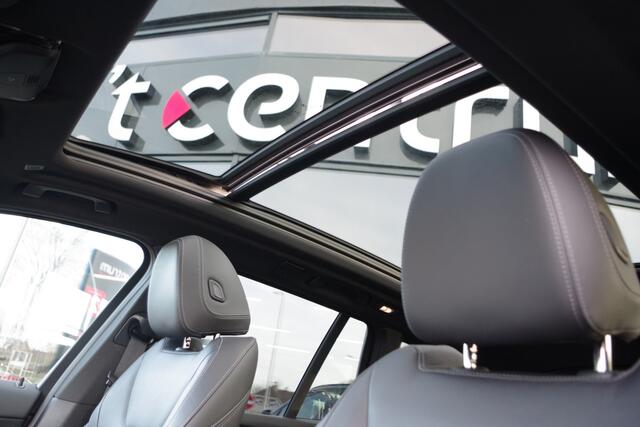 BMW X3 xDrive30e 293 PK High Executive M-Sport, Panoramadak, H/K Sound, Memory