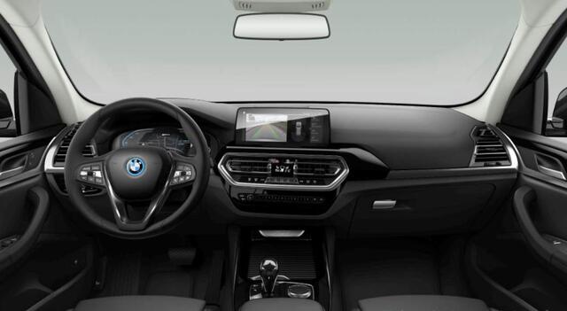 BMW X3 xDrive30e Panoramadak - Sportstoelen voor - Comfort Access - Parking Assistant -