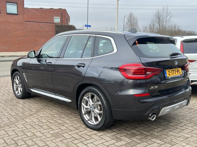 BMW X3 xDrive30e X-Line Panodak Trekhaak ACC Driving Assist Plus Elek stoelen Navigatie Live Cockpit Prof Carplay Stuur en Stoelverwarming DAB 360 Camera Harman Kardon Audio Vol Opties Plug in Hybride