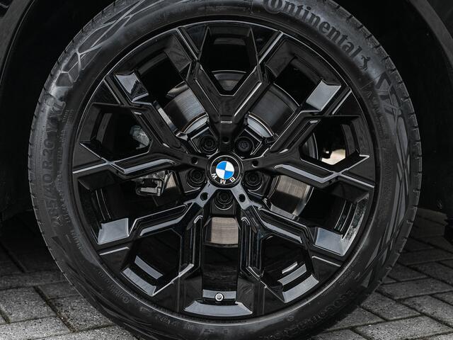 BMW X3 30e xDrive 300pk M-Sport | Panorama dak | Sport stoelen | Driving Assistant Plus | Dab+ | Harman/Kardon | Adaptive Led | Head-Up | 360 Camera | Comfort Access | Ambiance Interieur | Iconic Glow