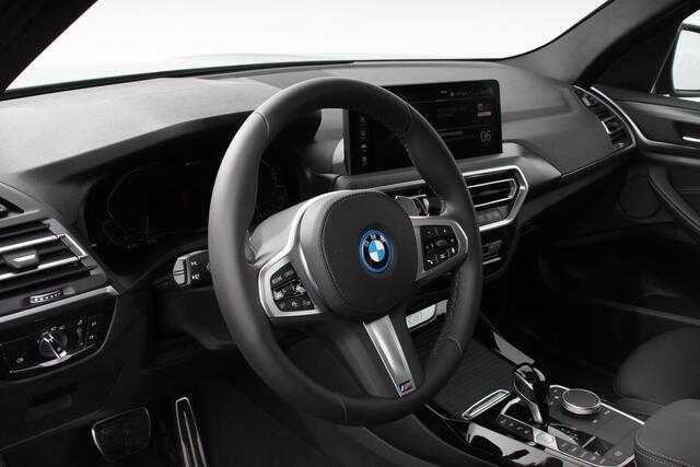 BMW X3 xDrive30e M Sport High Executive | Leder | Schuif/kantel dak | Navigatie | Climate Control | Camera | Electrisch bedienbare achterklep | Active Cruise Control | 19" Lichtmetalen velgen