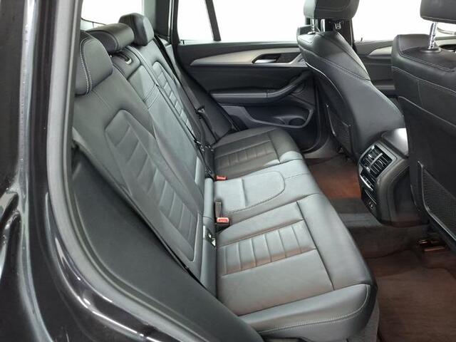 BMW X3 iX3 High Executive 80 kWh | Navi | Panorama | Trekhaak | Camera