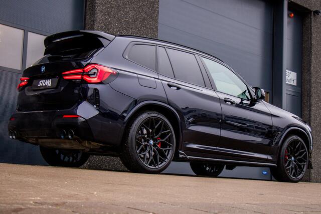 BMW X3 xDrive30e High Executive | M-Sport | Pano | LED | HUD | M-Seats | Sfeer | Harman Kardon | Camera | 21 Inch | X3M Pack | Shadow Line | Carbon-Zwart | Live Cockpit Pro | 1 Eigenaar | Dealer Onderhouden | BTW | Garantie