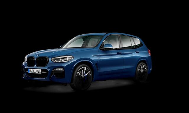 BMW X3 xDrive30e High Executive M Sport - Trekhaak - Panoramadak - Head up - Harman Kardon - Parking/Driving Assistant Plus - Comfort Access - Sportstoelen - Elektrisch verwarmde voorstoelen - Active Protection -