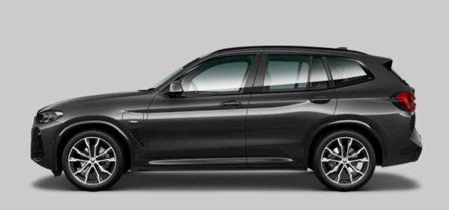 BMW X3 xDrive30e High Executive M Sport - Trekhaak - Panoramadak - Parking/Driving Assistant - Hifi - Comfort Access - Stuurwielrand verwarmd - Elektrisch verwarmde/verstelbare voorstoelen - Adaptieve LED koplampen -