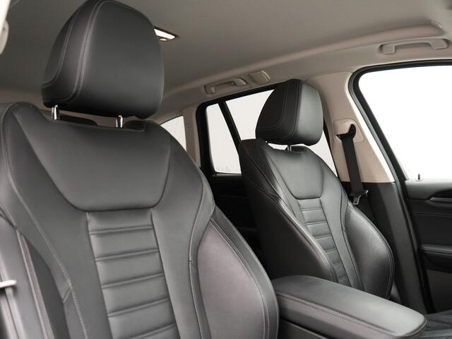 BMW X3 xDrive30e X Line FACELIFT Plug In Hybrid 293pk Dealer O.H. PHEV | 360 Camera | Sportstoelen Verwarmd | Apple Carplay | Hifi Audio | Virtual Cockpit | Navigatie | Cruise Control | DAB | LED Koplampen | 18"L.M |