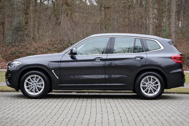 BMW X3 xDrive30e eDrive Edition Nederlandse auto I Elektrische trekhaak I DAB I Navi I Adaptieve koplamp I Stoelverwarming I HIFI I Grootlichtassistent I Etc.