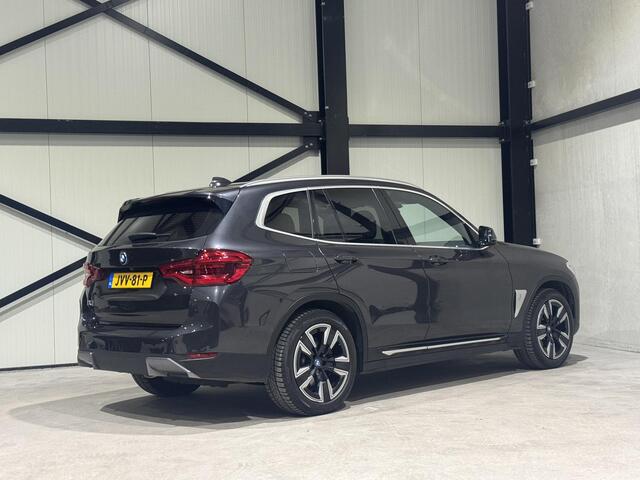 BMW X3 iX3 Executive 80 kWh | navi | leder | panorama | trekhaak | sfeer verlichting | SOH 95% |