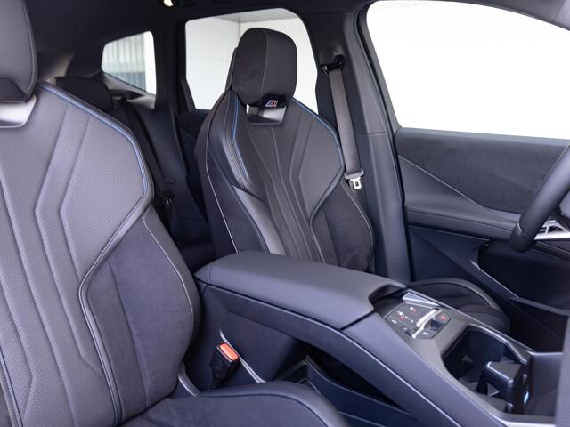 BMW X3 iX3 50xDrive | M Sportpakket | Innovation Pack | Panoramadak