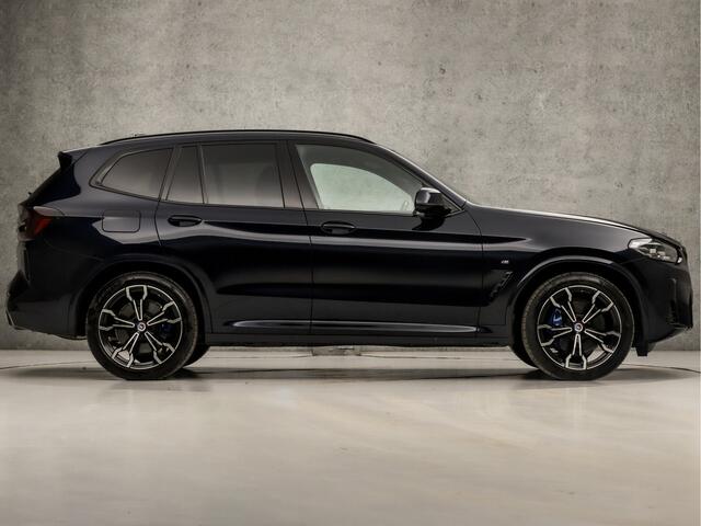 BMW X3 xDrive30e M Sport High Executive 293Pk Automaat (PANORAMADAK, M PAKKET, HEAD-UP DISPLAY, APPLE CARPLAY, 360 CAMERA, STUUR/STOELVERWARMING, ADAPTIVE CRUISE, SFEERVERLICHTING, NIEUWSTAAT)