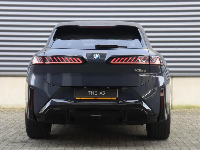BMW X3 iX3 50 xDrive | M Sportpakket Pro | Innovation Pack | Head-Up | Harman Kardon | Trekhaak | Driving Assistant Plus | Parking Assistant Prof. | 22'' LMV