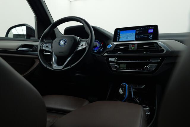BMW X3 iX3 High Executive 80 kWh | Trekhaak | X3M look | Pano | Leer
