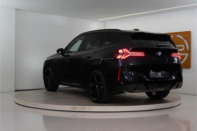 BMW X3 30e xDrive M-Sport Pro 300PK | Pano | Harman/Kardon | Sfeer | Drive Pro | Fabrieksgarantie