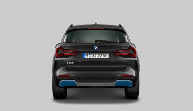 BMW X3 iX3 High Executive 80 kWh Harman Kardon - Head up - Comfort Access - Driving Assistant Professional - Parking Assistant Plus - Getinte/geluiddempende ruiten - Elektrisch verwarmde voorstoelen - Sportstoelen -