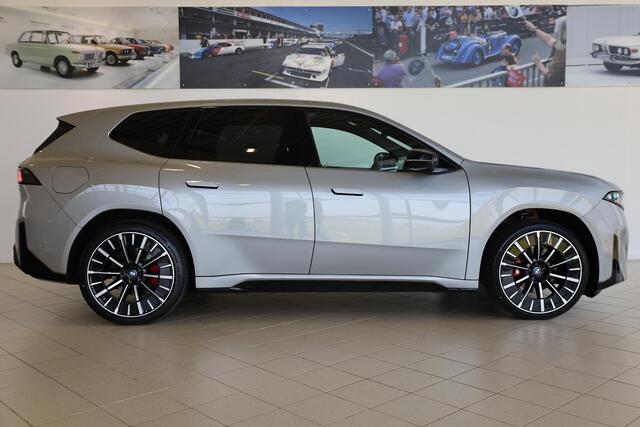 BMW X3 iX3 50 xDrive M Sport Pro | Panoramadak | Head-Up Display | Trekhaak