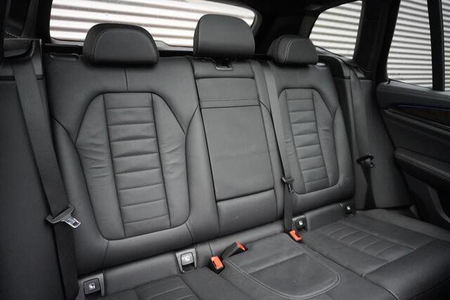 BMW X3 iX3 High Executive | Parking Pack | Trekhaak met elektrisch wegklapbare kogel | BMW Head-Up Display | Harman Kardon Surround Sound Systeem