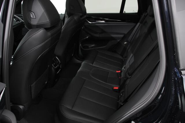 BMW X3 iX3 Executive M-Sport 80 kWh Leder Panoramisch Schuif-Kantel dak Camera Elektrisch bedienbare achterklep Climate control
