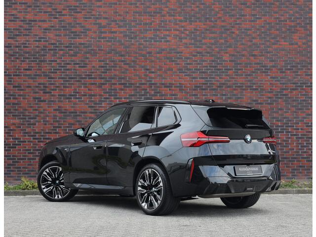 BMW X3 30e xDrive | Pano - Trekhaak - HUD