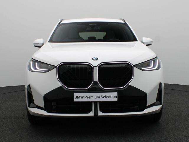 BMW X3 30e xDrive M Sportpakket Pro | Professional Pack | Premium Pack | Trekhaak | Elektrisch Verstelbare Sportstoelen | Driving Assistant Plus | Harman Kardon | 20'' | Ekris Selection