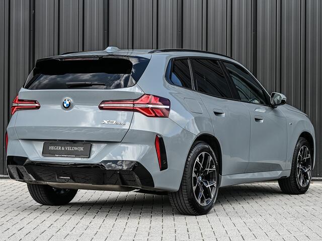 BMW X3 30e xDrive M Sport | Iconic glow grill | 360 Camera | Active cruise | Comfort access | Trekhaak | Ambiance interieur