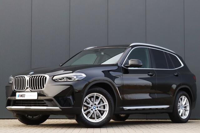 BMW X3 xDrive30e High Exe Trekhaak Leder 1e eig Carplay Dealer OH