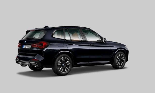 BMW X3 iX3 80 kWh M-Sport | Panoramadak | Elektr. Trekhaak