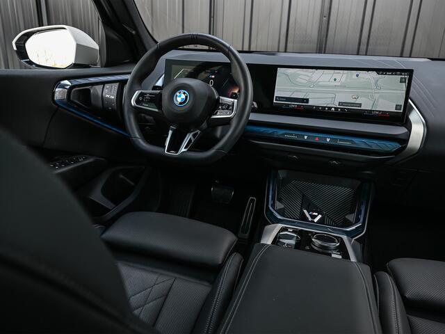 BMW X3 30e xDrive M-sport | Panorama dak | Head-Up | Camera | Comfort access | Ambiance interieur | Trekhaak |