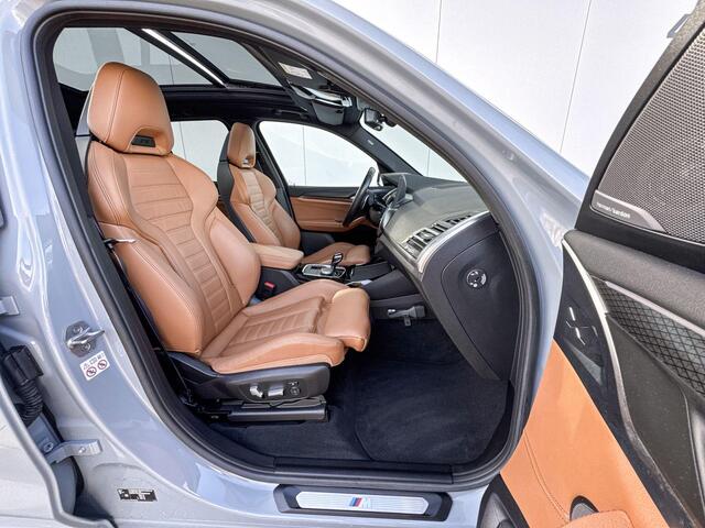 BMW X3 xDrive30e M-Sport / Harman Kardon / Head Up / Glazen Schuifdak / 21 inch / Driving Assistant / M-Stoelen / Stuurwielrand verwarming / Trekhaak
