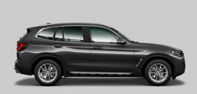 BMW X3 xDrive30e Panoramadak - Active Cruise Control - Parking/Driving Assistant - Hifi - Head up - Comfort Access - Getinte ruiten - Elektrisch verstelbare/verwarmde stoelen - Sportstoelen -