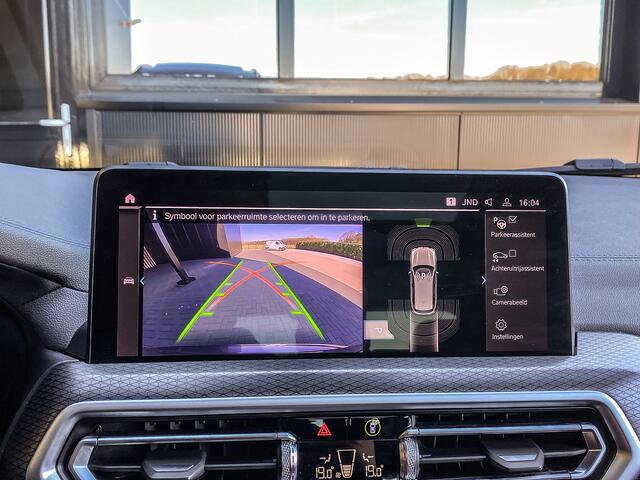 BMW X3 xDrive30e 292PK High Executive M-Sport | M-SPORT KUIPSTOELEN | HEAD-UP | PANO | HARMAN KARDON | SHADOWLINE |