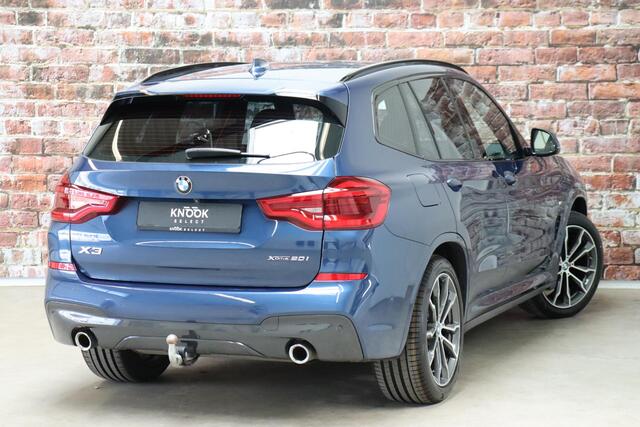 BMW X3 xDrive20i High Executive M Sport Pakket Automaat / Live Cockpit Professional / Driving Assistant Plus / Trekhaak / Adaptieve LED-koplamp / Leder / Hifi / 20 Inch / Stoelverwarming / Achteruitrijcamera / Extra Getint Glas / Shadow Line / DAB / Geluidsisole