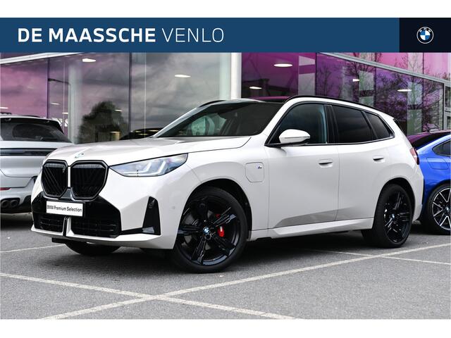 BMW X3 30e xDrive M Sport Automaat / Panoramadak / Trekhaak / Sportstoelen / M Sportonderstel / Stoelventilatie / Comfort Access / Adaptieve LED / Parking Assistant Plus / Harman Kardon