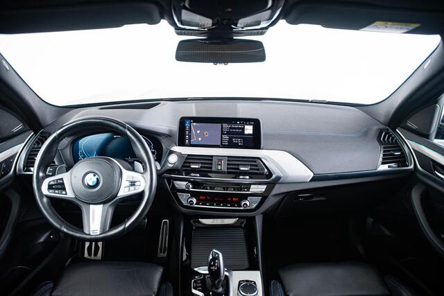 BMW X3 xDrive30e High Executive M Sport - Trekhaak - Panoramadak - Harman kardon - Head up - Elektrisch verstelbare/verwarmde stoelen - Comfort Access - Driving/Parking Assistant Plus - Sportstoelen -