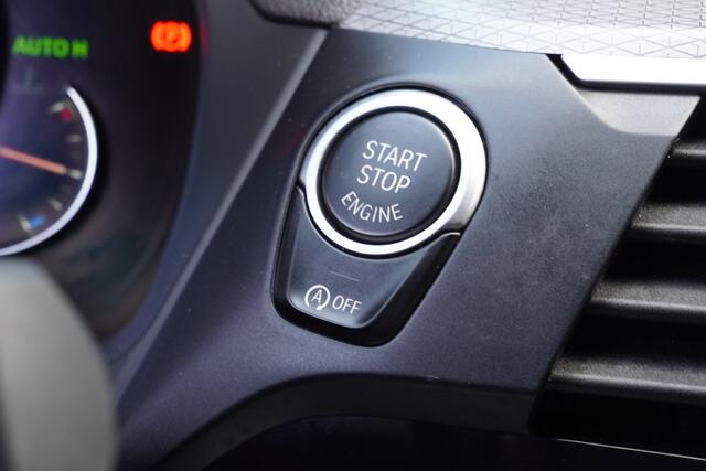 BMW X3 sDrive20i Launch Edition High Executive - HEAD UP - PANODAK - M SPORT - LEDER -