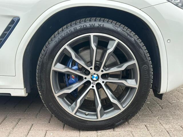BMW X3 xDrive30e M Sport | Panoramadak | Vol leder | M-pakket | All-Season | Sportstoelen | Stoelverwarming | Camera | Head Up Display |