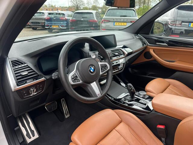BMW X3 xDrive30e M Sport | Panoramadak | Vol leder | M-pakket | All-Season | Sportstoelen | Stoelverwarming | Camera | Head Up Display |