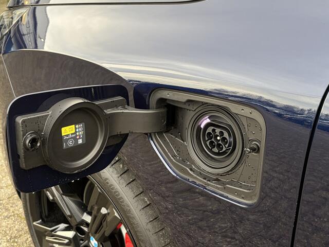 BMW X3 30e xDrive | M-Sport Pro | 21'' | Panorama | Harman/Kardon | Driv. Ass. Plus | Elek. Stoelverst. | Elek. Trekhaak