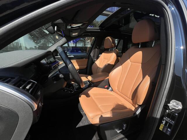 BMW X3 iX3 High Executive M-Sport 80 kWh 286PK SOH 95,6% | Panoramadak | Leder | Navigatie | Memory Seats | Trekhaak elek. | Dealeronderhouden