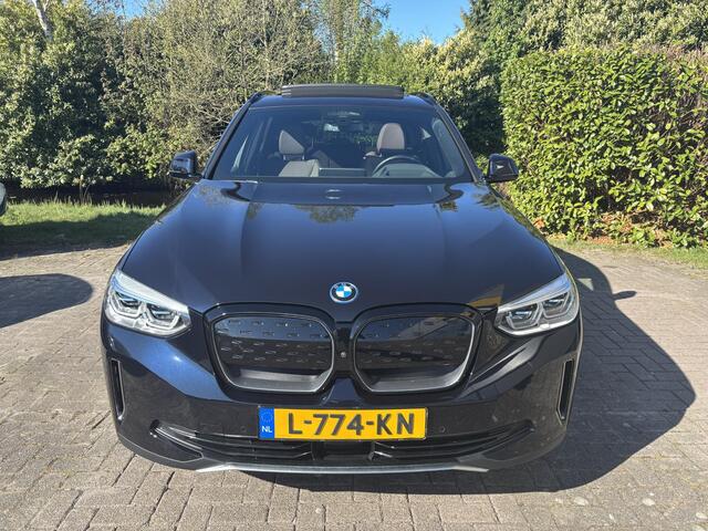 BMW X3 iX3 High Executive 80 kWh | Panoramdak | Leder | Head up Display | Harman Kardon | Geheugenstoelen | Adaptive cruise control