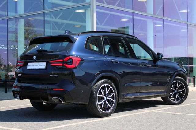BMW X3 xDrive30e High Executive Automaat / Trekhaak / Panoramadak / Sportstoelen / Comfort Access / Adaptieve LED / Active Cruise Control / Harman Kardon