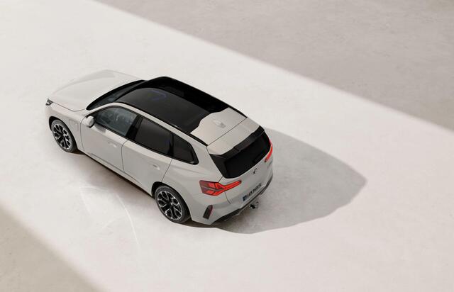 BMW X3 30e xDrive M-Sport Pro / Trekhaak / Pano / Stoelventilatie / ACC