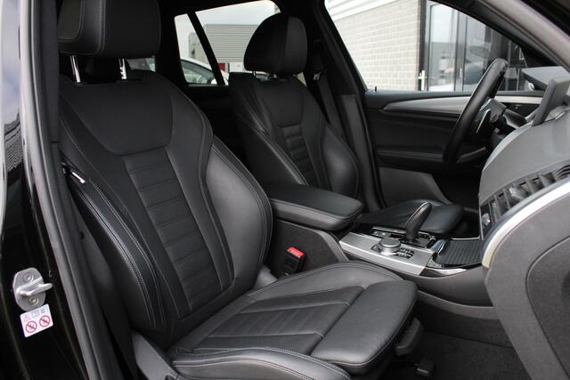 BMW X3 xDrive20i High Executive Edition / Harman Kardon / N.A.P.