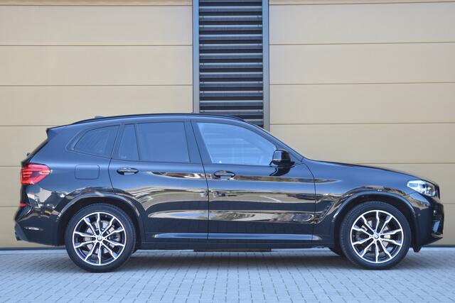 BMW X3 xDrive20i High Executive Edition * M-Sport * M Stoel * Panoramadak * BMW Live cockpit *